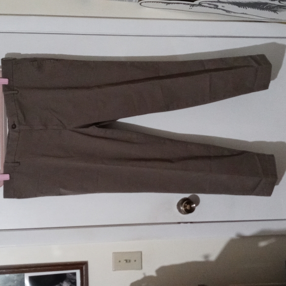 Dockers Other - Mens dockers flat front 42X30 olive pants